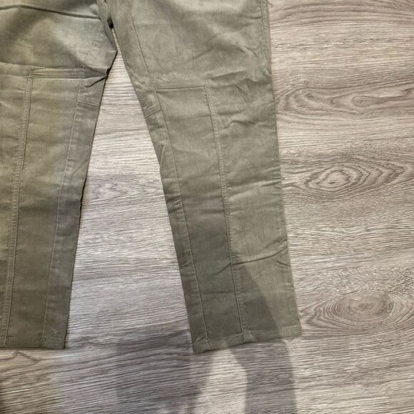 NWT Banana Republic corduroy barrel crop pants- grey size 10 - Picture 4 of 7